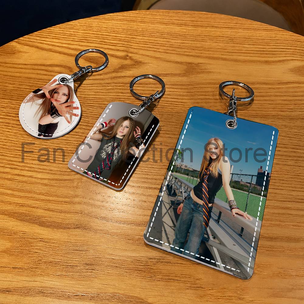 Singer A-Avril Holder Keychain - Leather Works review and price
